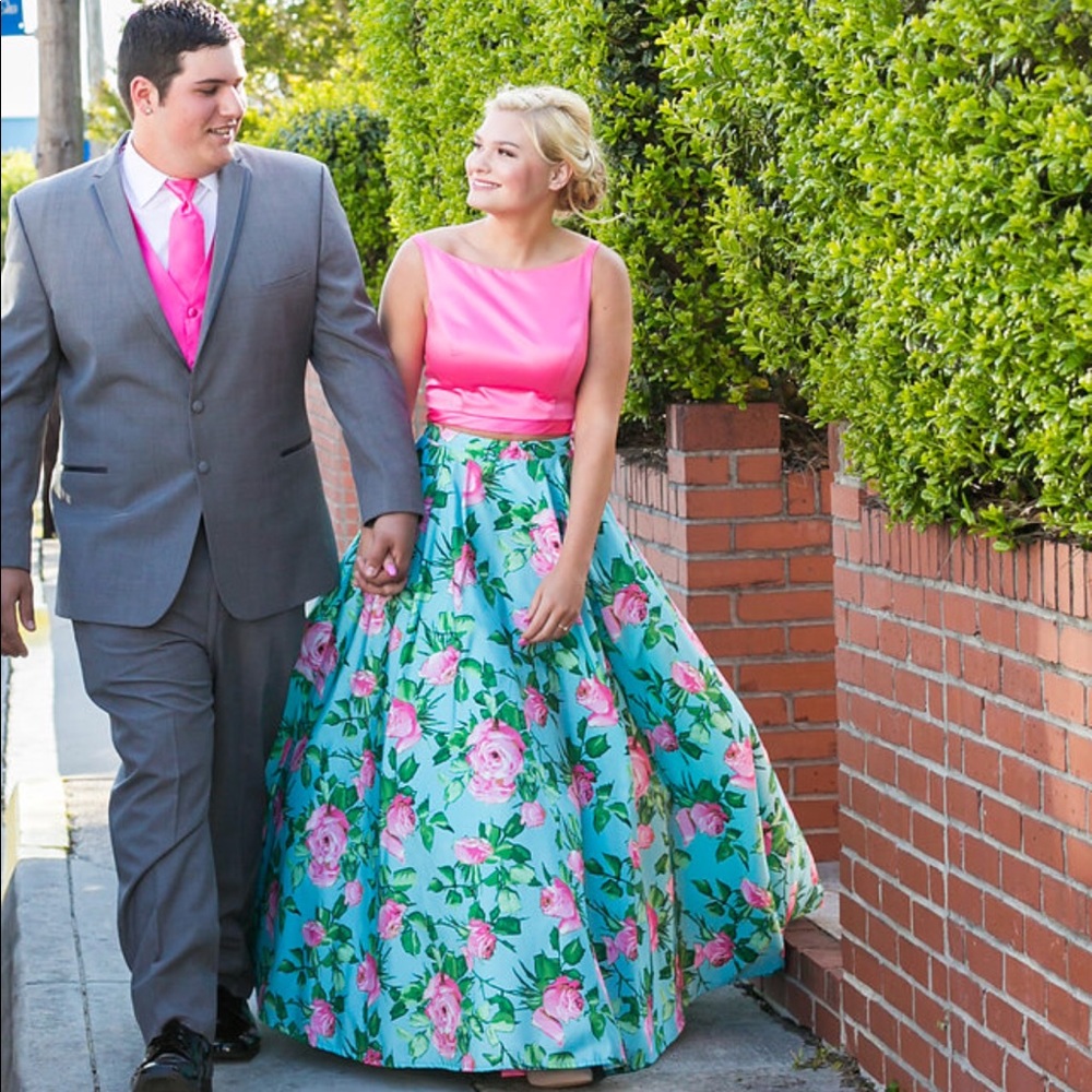 Prom dress